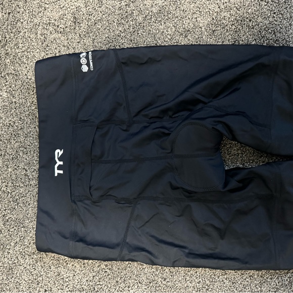 TYR triathlon short—EUC - Picture 2 of 4